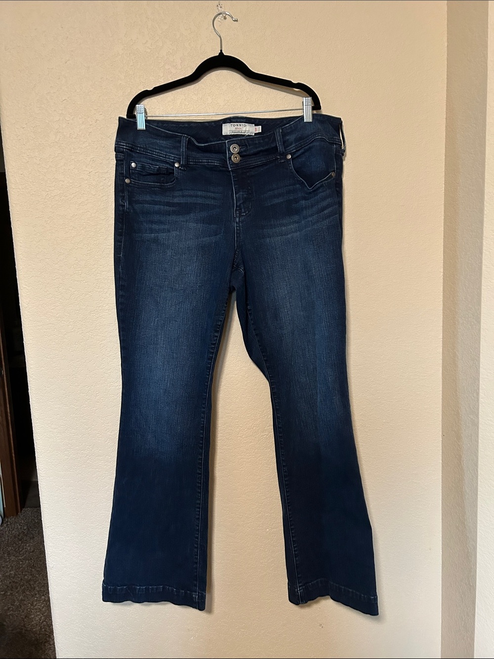 Torrid Denim Women’s Size 18 Dark Wash Bootcut Jeans Stretch Capsule Wardrobe